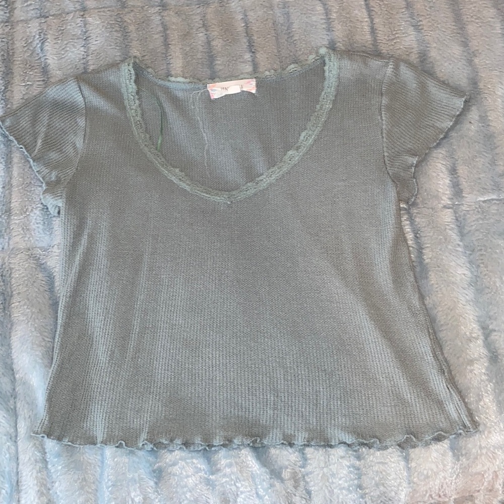 Slightly cropped tee